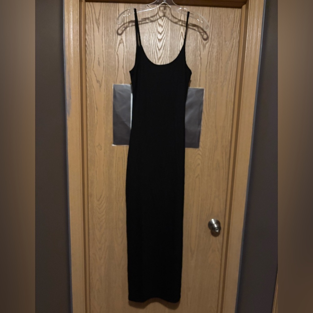 Elegant Black Maxi Dress
